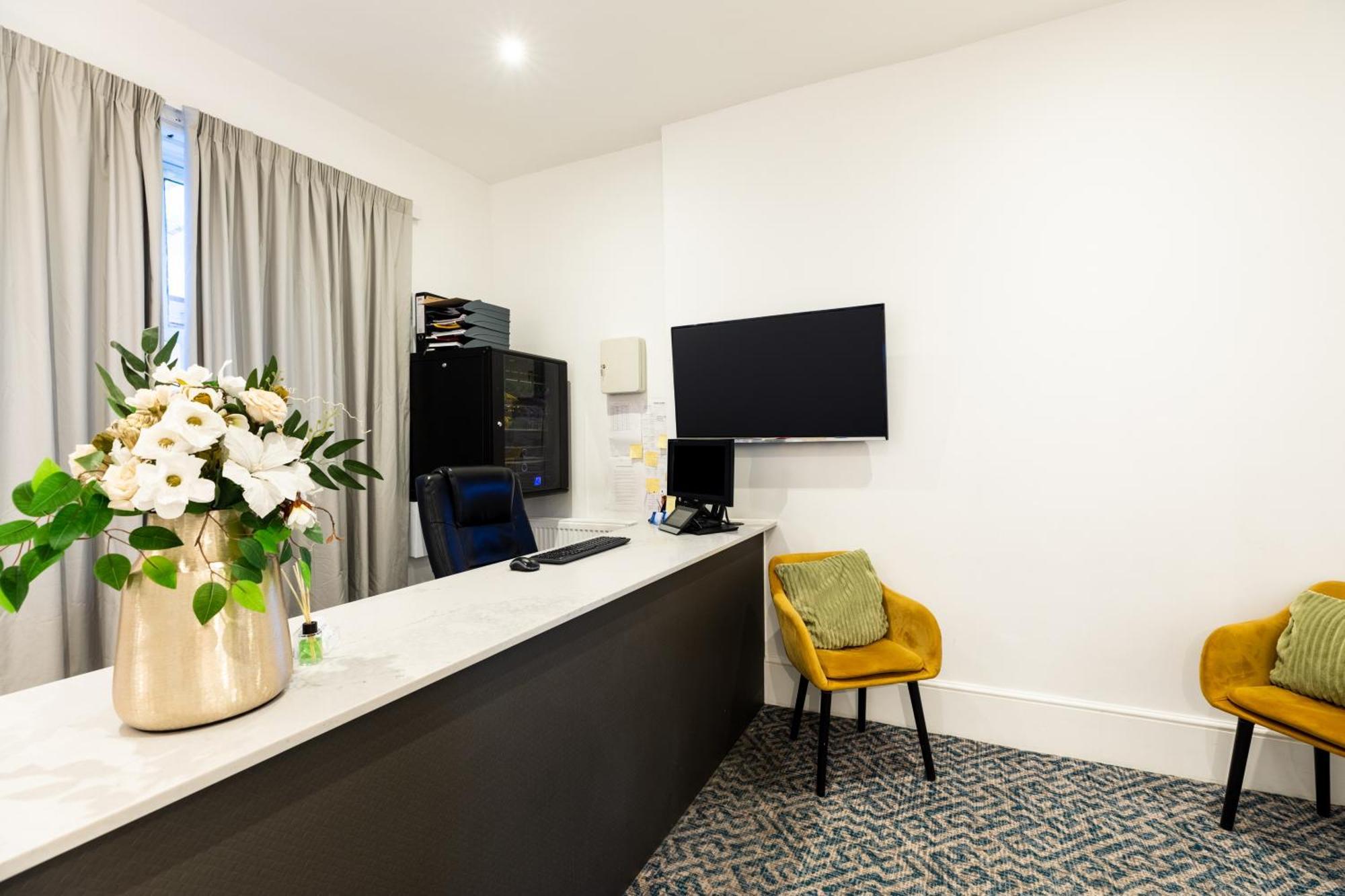 The Chapter Hotels - The J Hyde Park Londen Buitenkant foto
